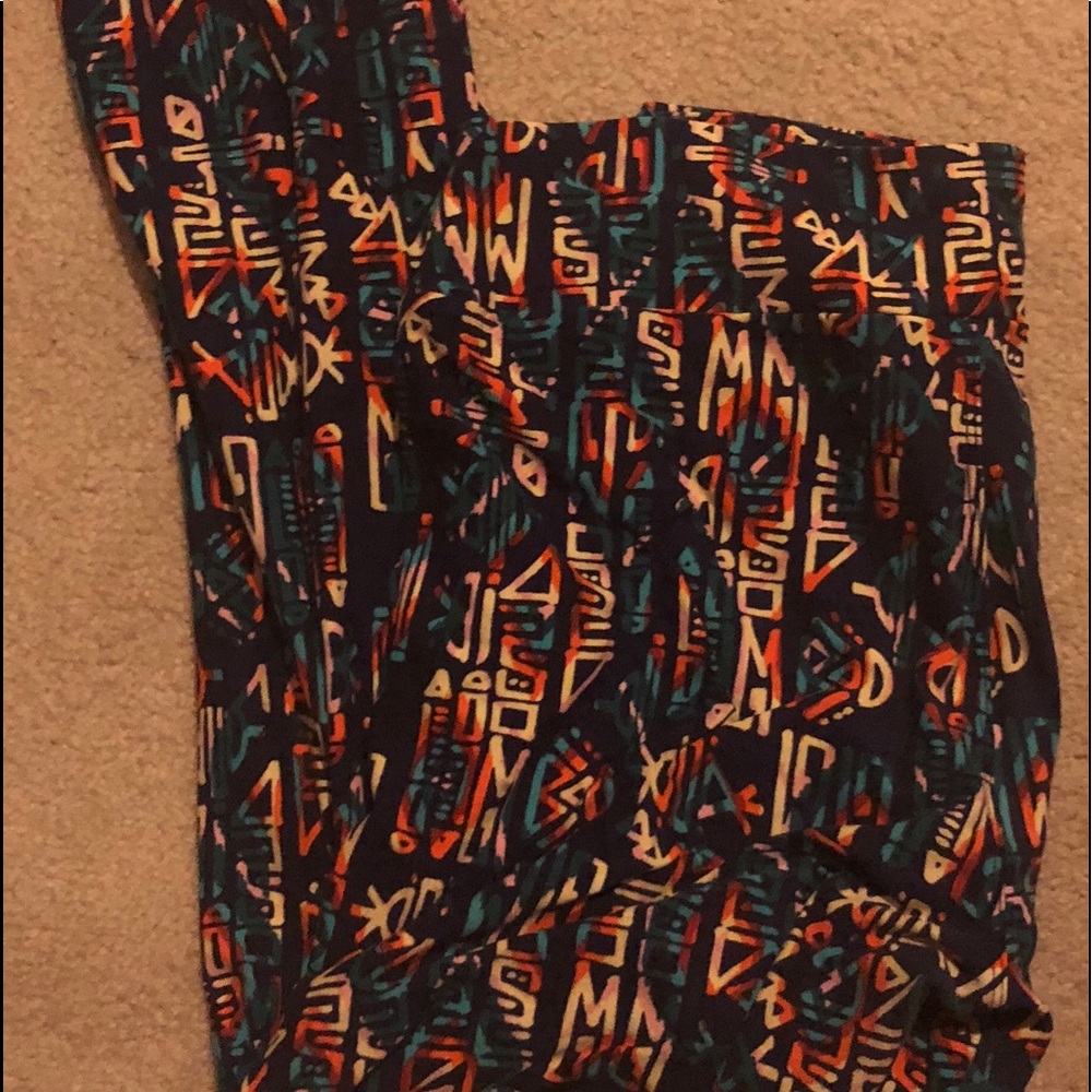 Lularoe tall and curvy leggings